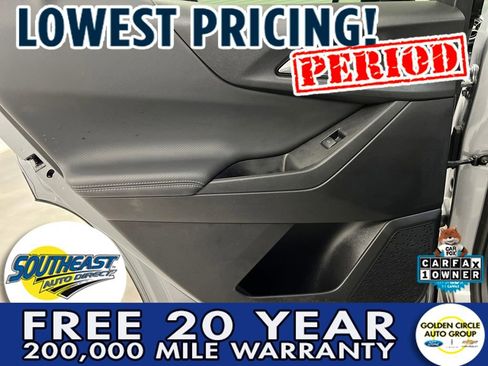 Used 2025 Chevrolet Equinox LT w/ Convenience Package II image 16