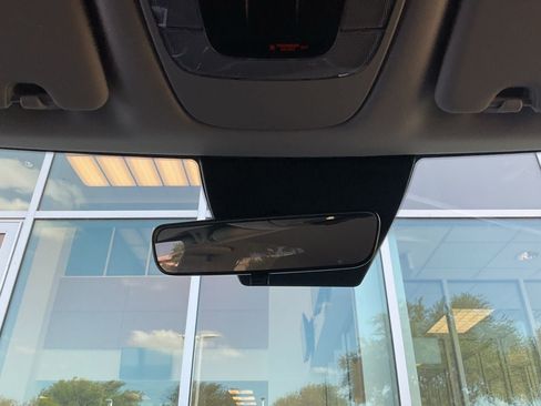 Used 2025 Kia Sportage LX FWD image 14