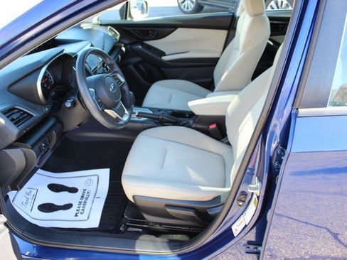 Used 2017 Subaru Impreza 2.0i Premium image 6