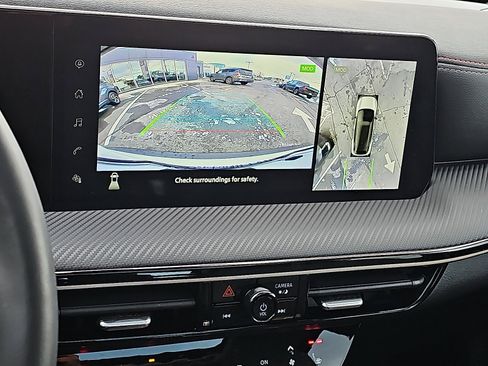 Certified 2025 Nissan Kicks SR w/ SR Premium Package image 19