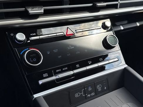 Certified 2026 Hyundai Santa Fe SEL image 20