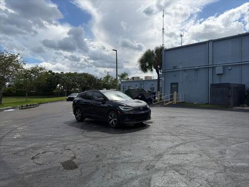 Used 2023 Volkswagen ID.4 Pro S image 7