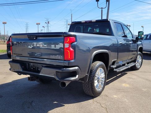 Used 2020 Chevrolet Silverado 3500 High Country w/ Technology Package AWD/4WD image 10