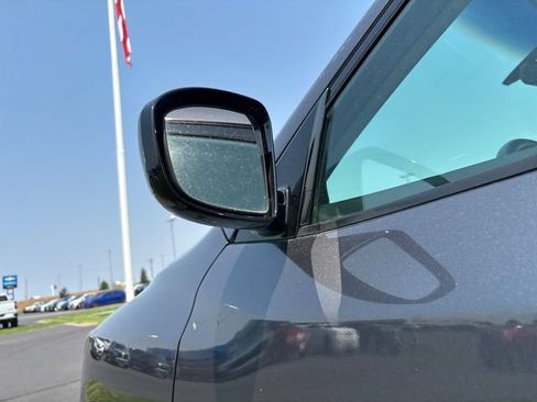 Used 2013 Nissan Pathfinder SV w/ Cargo Pkg AWD/4WD image 30