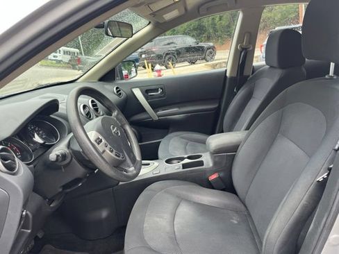 Used 2014 Nissan Rogue S w/ Convenience Package FWD image 7
