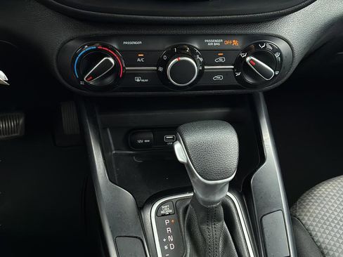 Used 2022 Kia Soul LX w/ Technology Package FWD image 22