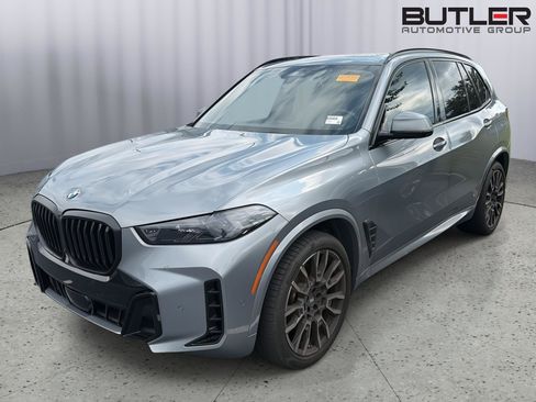 Used 2025 BMW X5 xDrive40i w/ M Sport Package AWD/4WD image 1
