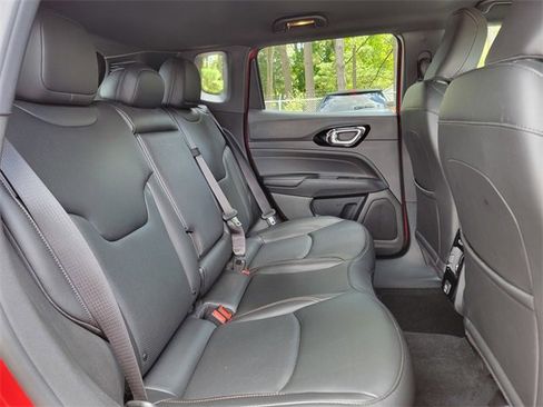 Certified 2022 Jeep Compass Limited image 23