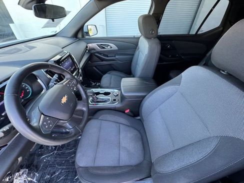 Used 2023 Chevrolet Traverse LT FWD image 28