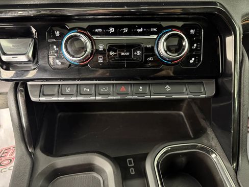 Used 2024 GMC Sierra 3500 AT4 w/ AT4 Premium Plus Package image 23