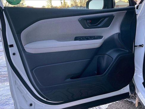 Used 2025 Subaru Forester image 19