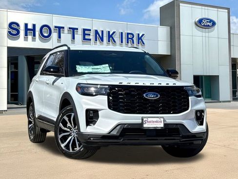 New 2026 Ford Explorer ST-Line RWD image 1