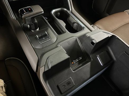 Certified 2023 GMC Sierra 1500 Denali w/ Denali Reserve Package image 17