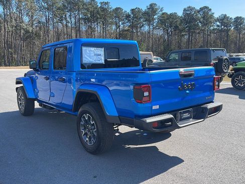 New 2026 Jeep Gladiator Sport image 5