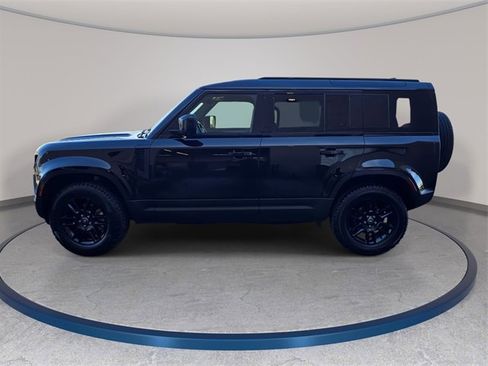 Used 2025 Land Rover Defender 110 S image 9