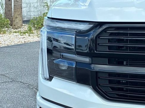 Used 2025 Ford F150 Platinum w/ FX4 Off-Road Package AWD/4WD image 9