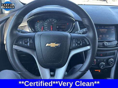 Used 2020 Chevrolet Trax LT w/ LT Convenience Package image 31