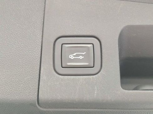 Used 2019 Cadillac XT5 FWD image 13