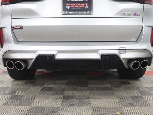 Used 2021 BMW X5 M w/ Executive Package image 11