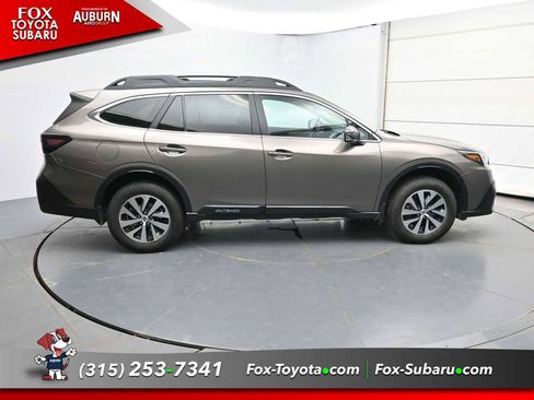Used 2021 Subaru Outback Premium AWD/4WD image 16