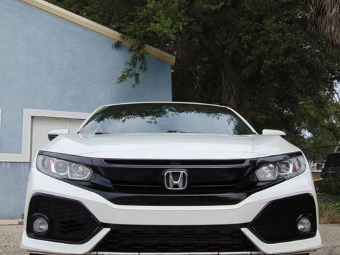 Used 2017 Honda Civic Sport image 16