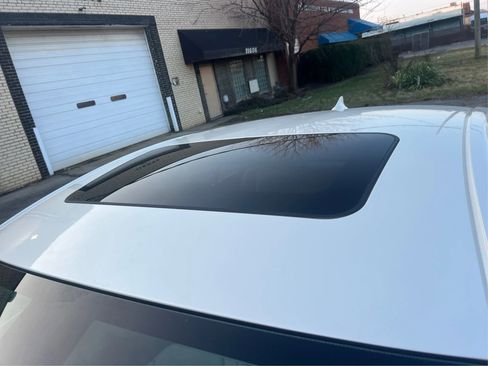 Used 2013 Buick Regal Premium image 14