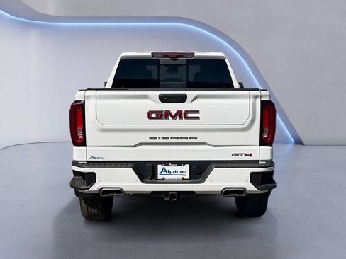 Used 2022 GMC Sierra 1500 AT4 w/ AT4 Premium Package AWD/4WD image 4