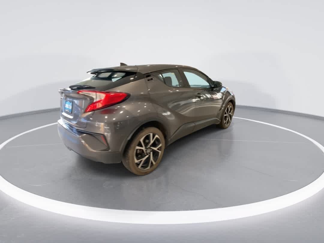 Used 2018 Toyota C-HR XLE FWD image 8
