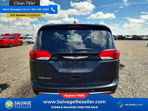 Used 2019 Chrysler Pacifica Touring-L FWD image 8