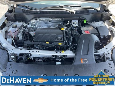 Used 2026 Chevrolet Trax RS w/ Sunroof Package FWD image 30