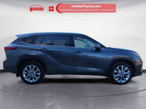 Used 2023 Toyota Highlander Limited AWD/4WD image 7