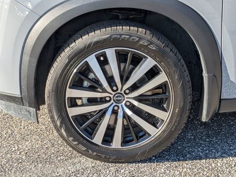 Used 2023 Nissan Pathfinder Platinum AWD/4WD image 35