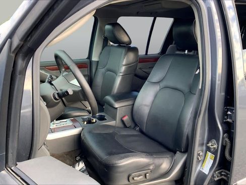 Used 2012 Nissan Pathfinder LE w/ DVD Entertainment Pkg RWD image 6