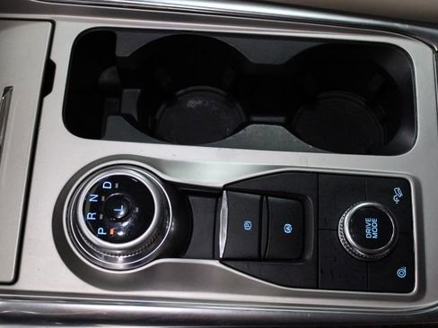 Used 2022 Ford Explorer XLT w/ Equipment Group 202A image 23