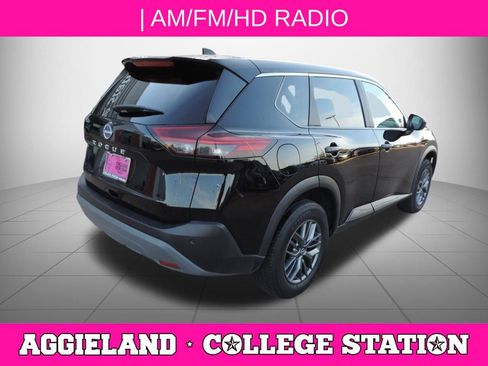 Certified 2023 Nissan Rogue S image 4