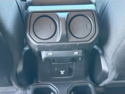 Used 2021 Jeep Wrangler Unlimited Rubicon w/ Safety Group image 18