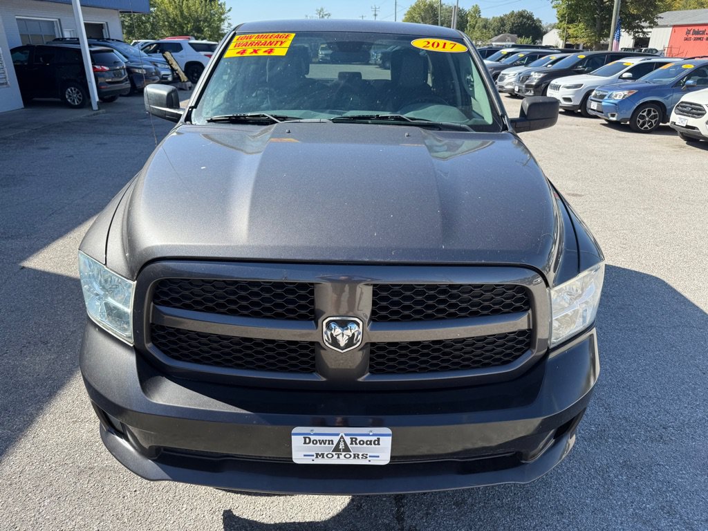 Used 2017 RAM 1500 Express AWD/4WD image 4
