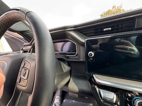 Used 2024 GMC Sierra 1500 Denali Ultimate image 28