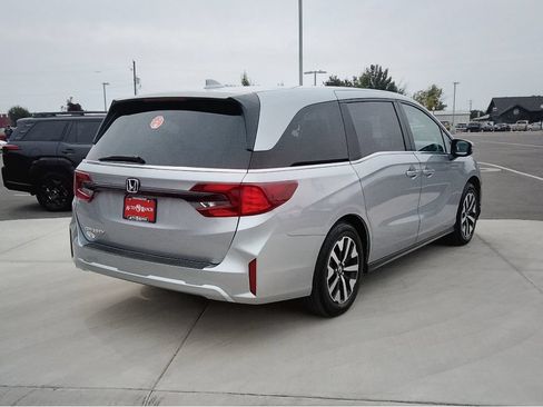 Used 2025 Honda Odyssey EX-L image 3