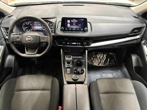 Used 2025 Nissan Rogue SV AWD/4WD image 30