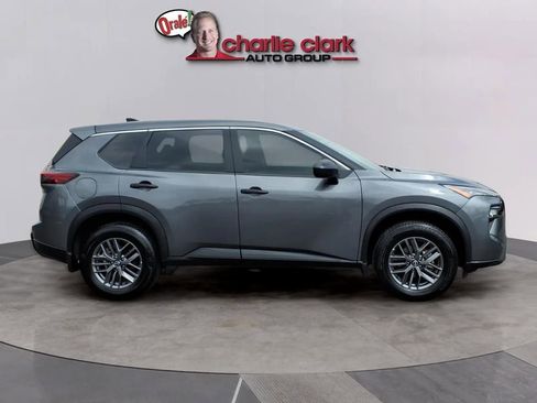 Used 2025 Nissan Rogue S FWD image 6