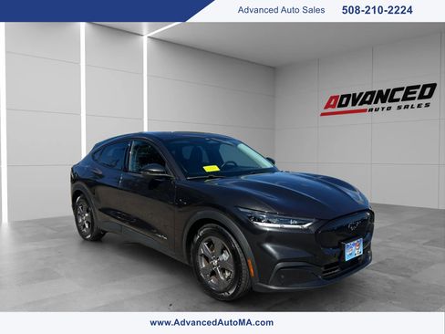 Used 2022 Ford Mustang Mach-E Select image 1