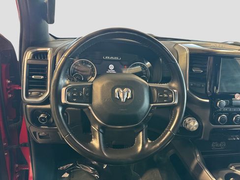 Used 2024 RAM 1500 Laramie AWD/4WD image 9
