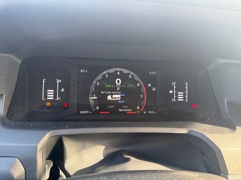 Used 2025 Toyota 4Runner SR5 AWD/4WD image 10