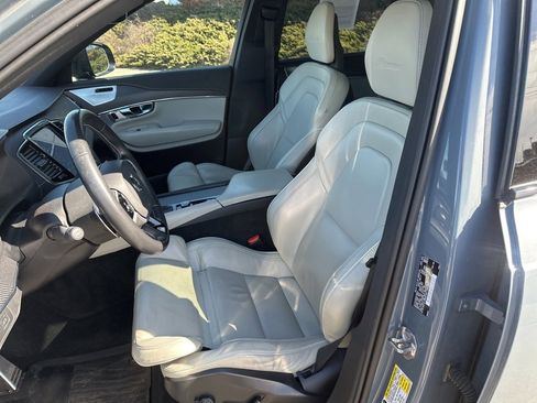 Used 2020 Volvo XC90 T6 R-Design w/ Protection Package Premier image 21