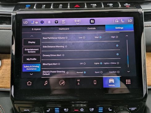 Used 2022 Jeep Grand Cherokee Summit AWD/4WD image 18