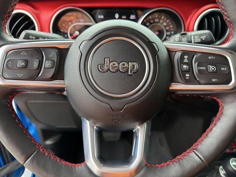 Used 2021 Jeep Wrangler Unlimited Rubicon AWD/4WD image 17