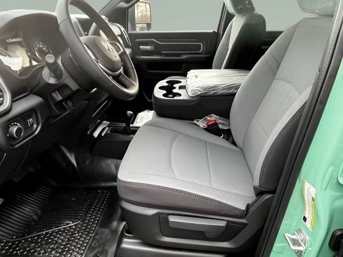 New 2024 RAM 4500 SLT w/ Quick Order Package 2YG SLT image 21