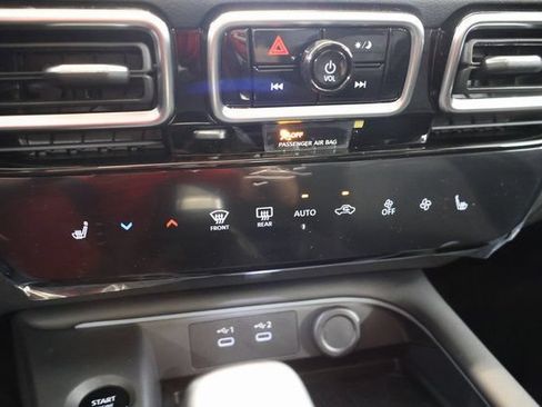 New 2026 Nissan Sentra SV w/ SV Convenience Package FWD image 19