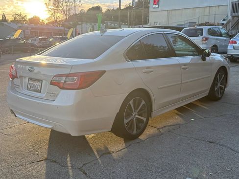 Used 2017 Subaru Legacy 2.5i Limited AWD/4WD image 8